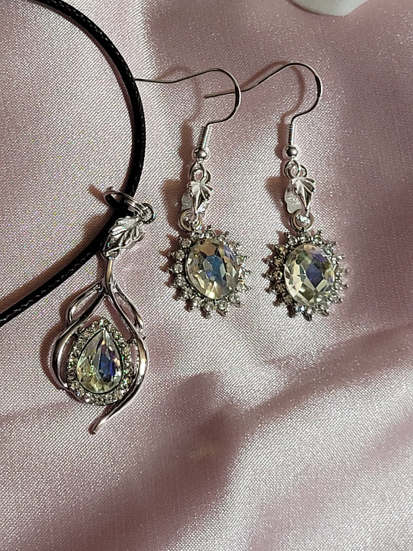 Starlight Necklace and Earring Set