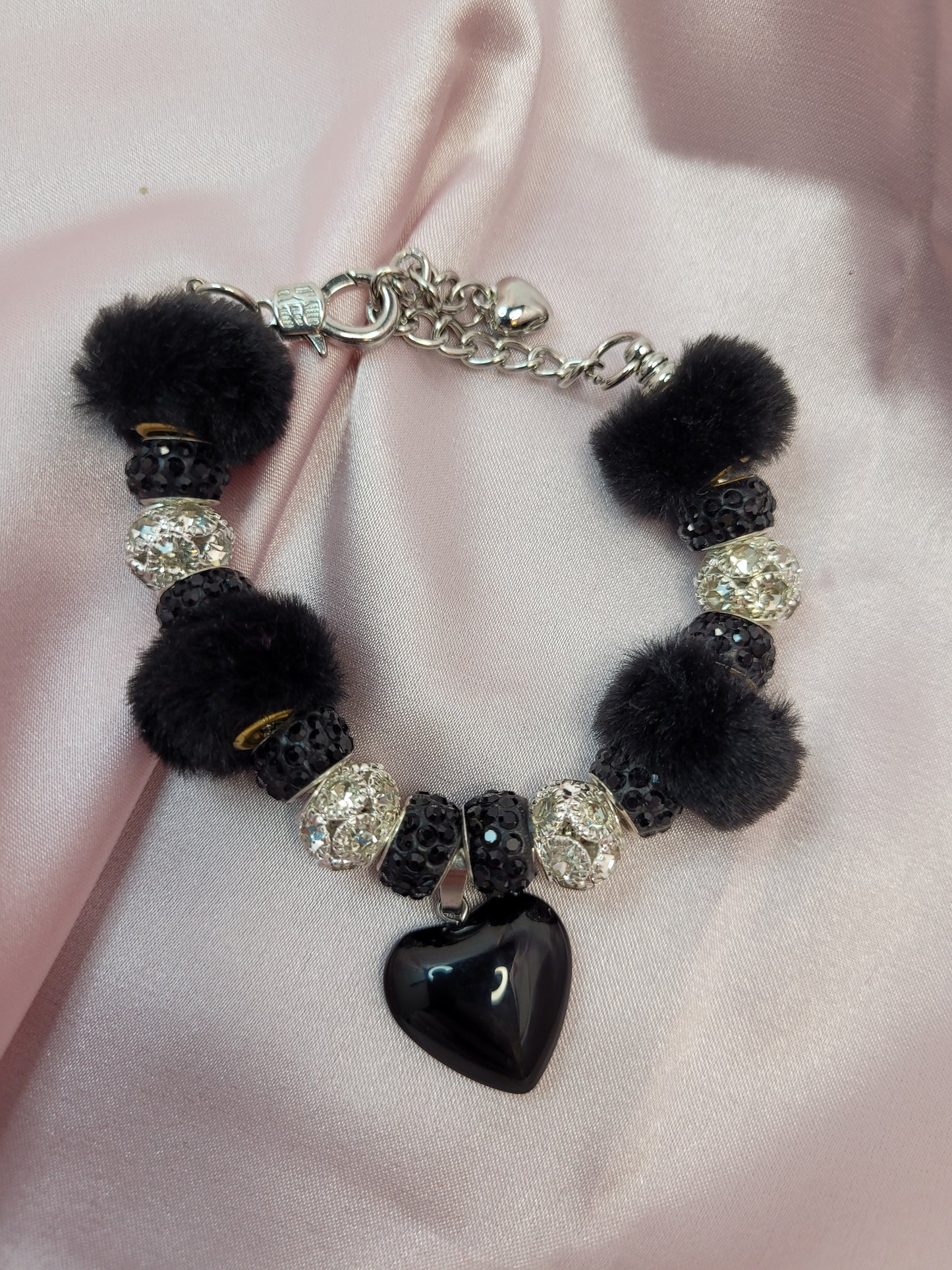 Beautiful Black Heart Bracelet