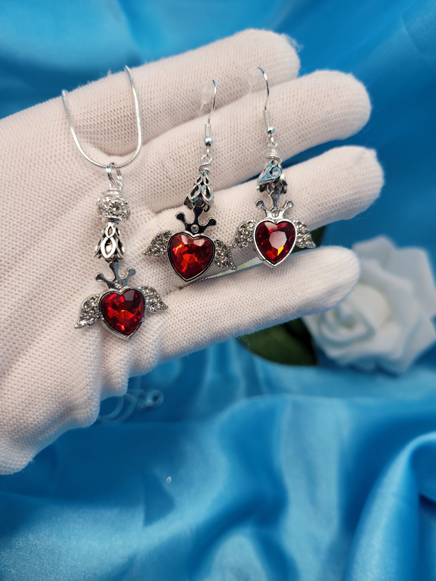 Heart Wing Necklace Set