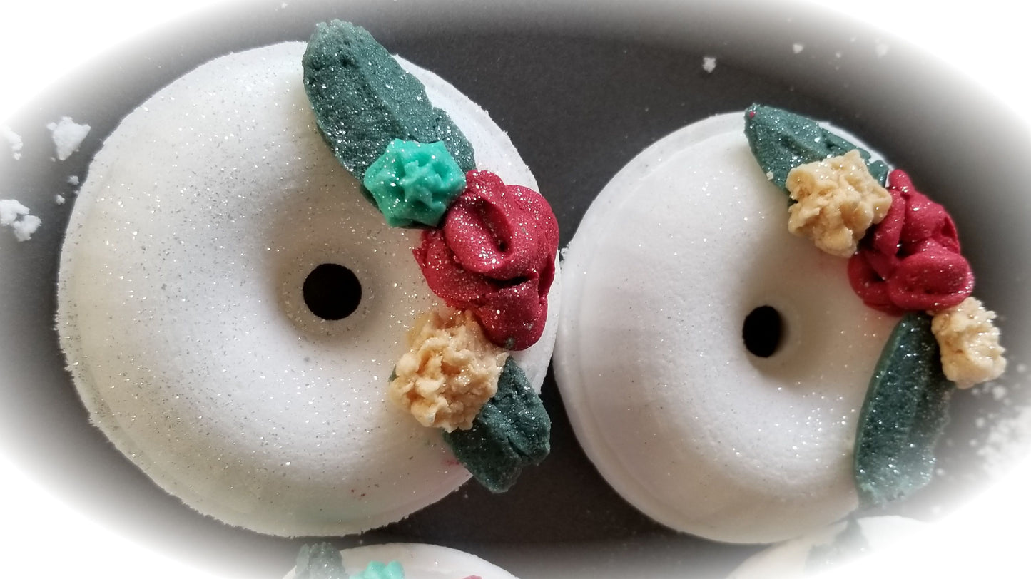 Christmas Wreath Bath Bomb with bubbles