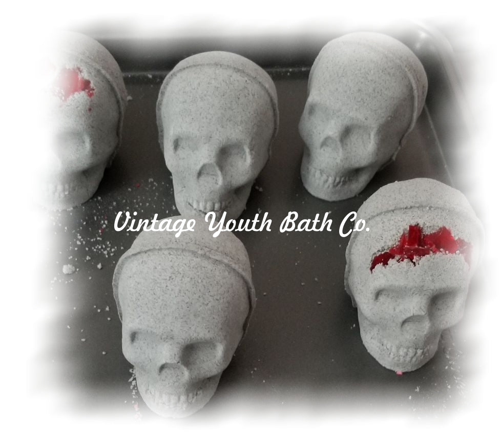 Skull with Crystals Bath Bomb