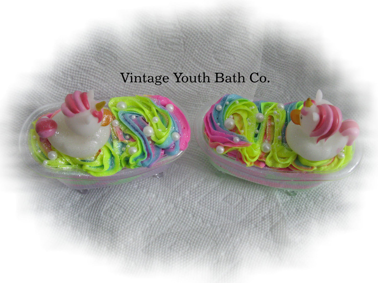 Unicorn Duck Bath Salts in a plastic tub